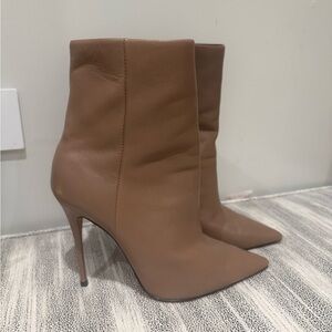 Elegant Tan Leather mid calf Boots